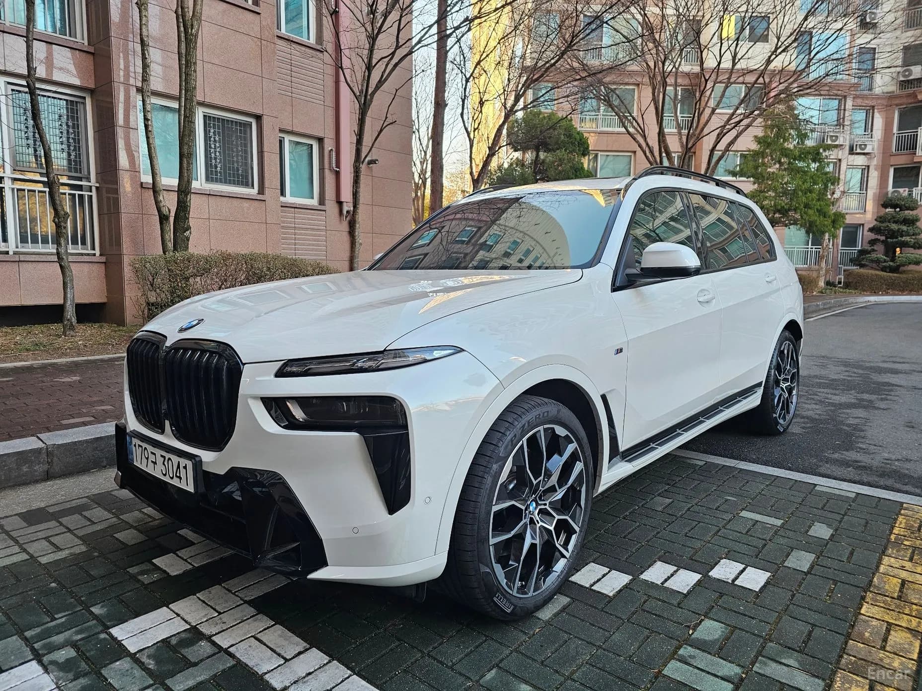 X7 (G07)