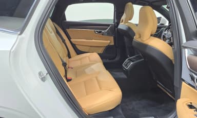S90