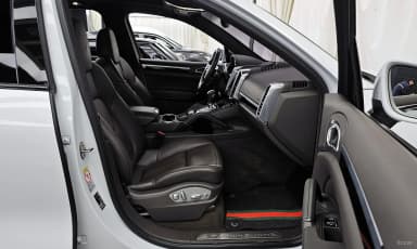 New Cayenne