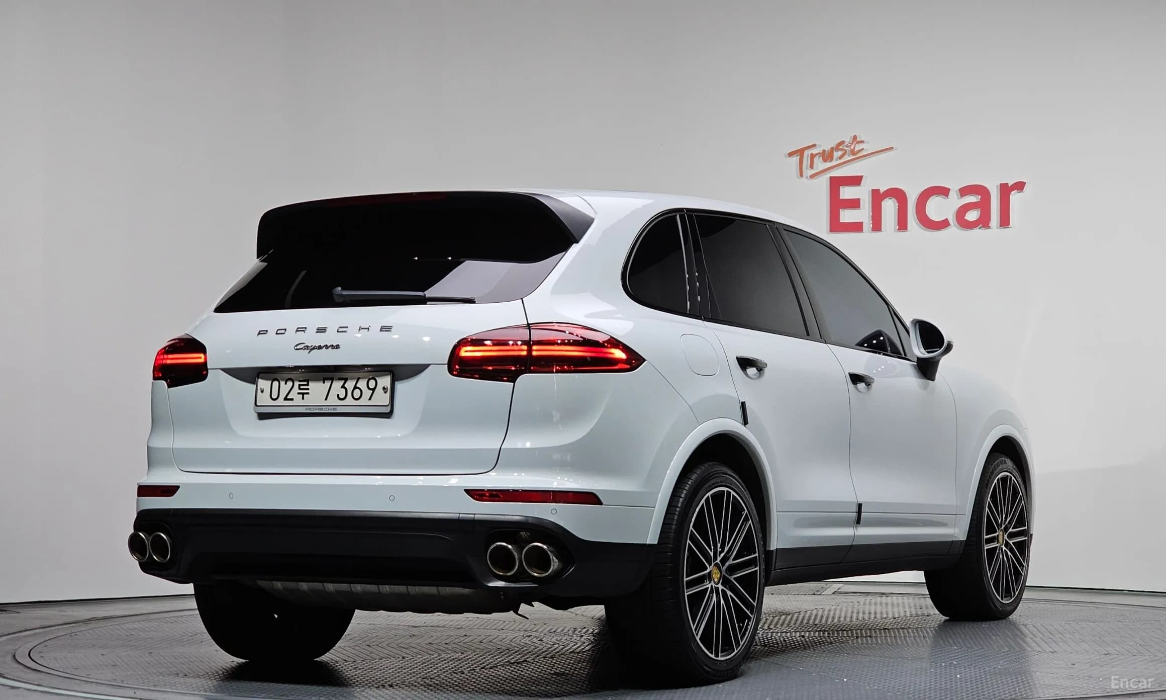 New Cayenne
