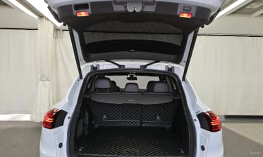 New Cayenne