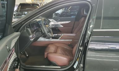 7 Series (G70)