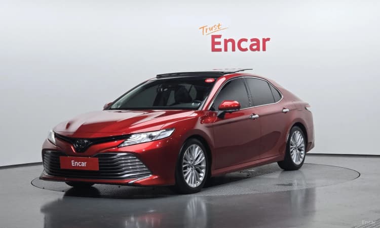 Camry (XV70)