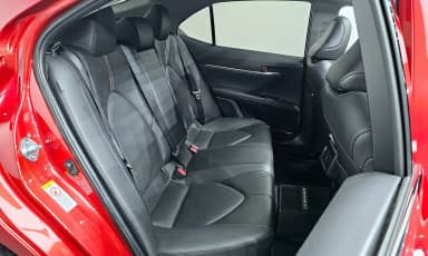 Camry (XV70)