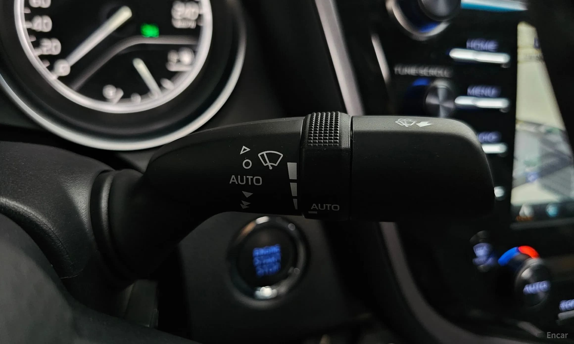 Camry (XV70)
