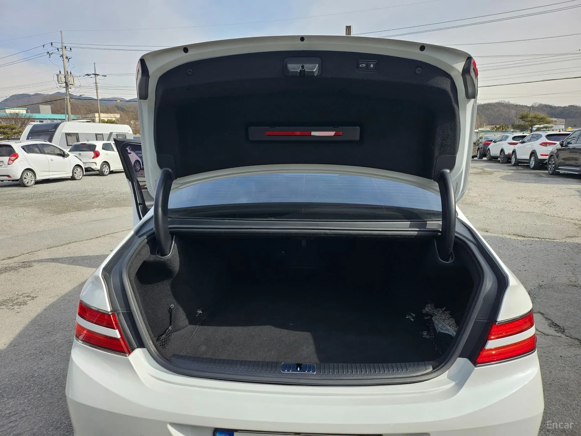 G90