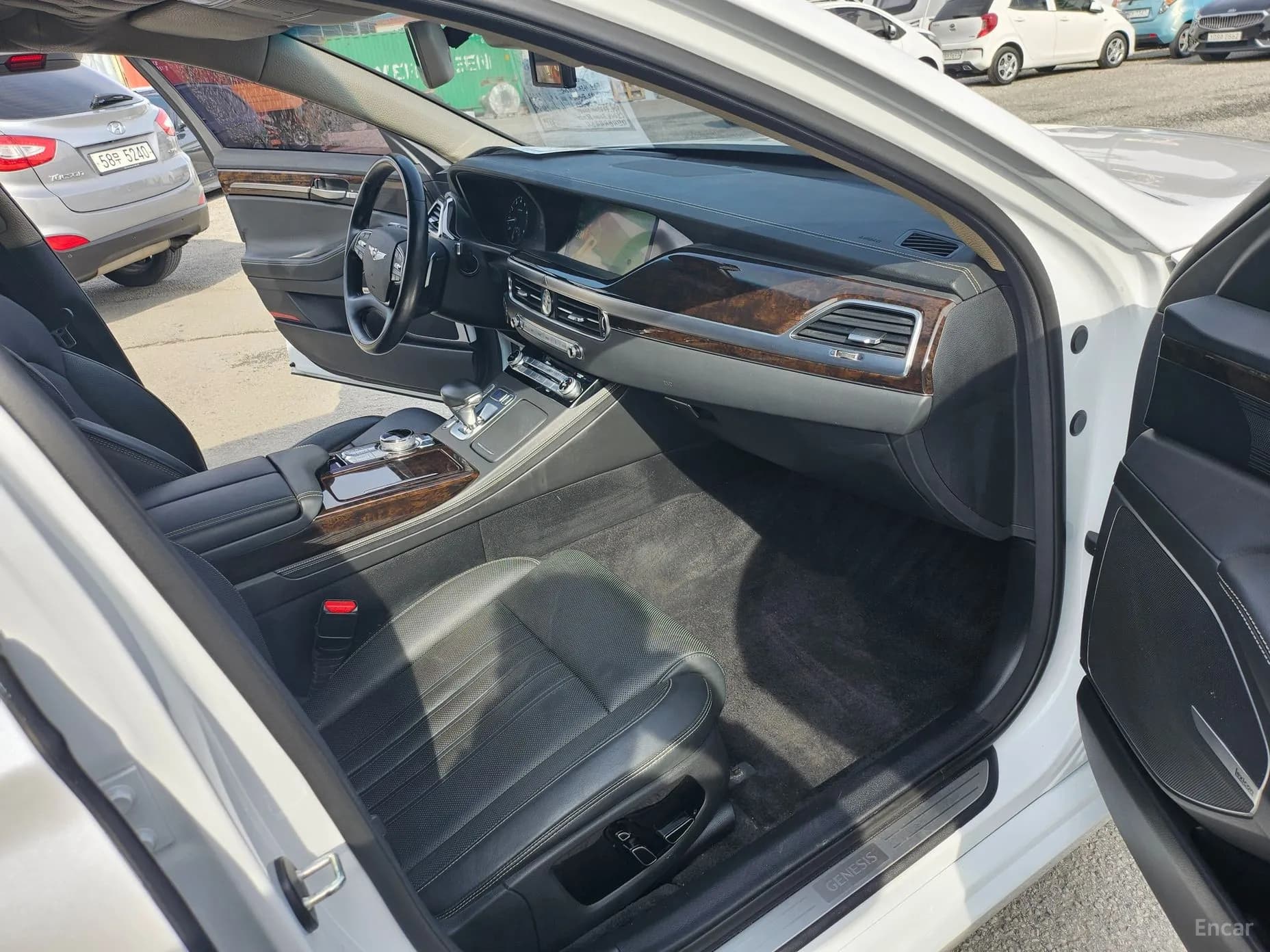 G90