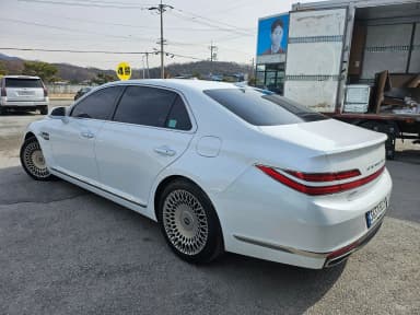 G90