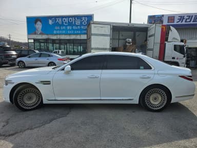 G90