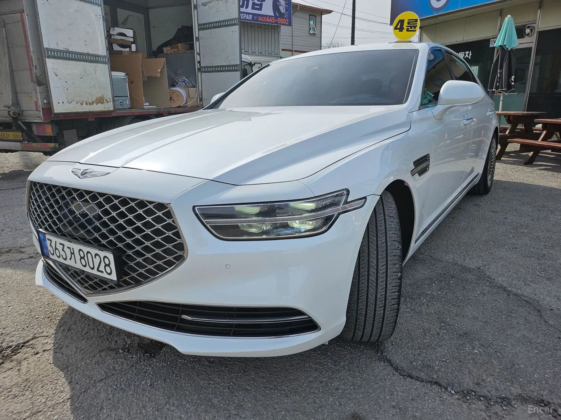 G90