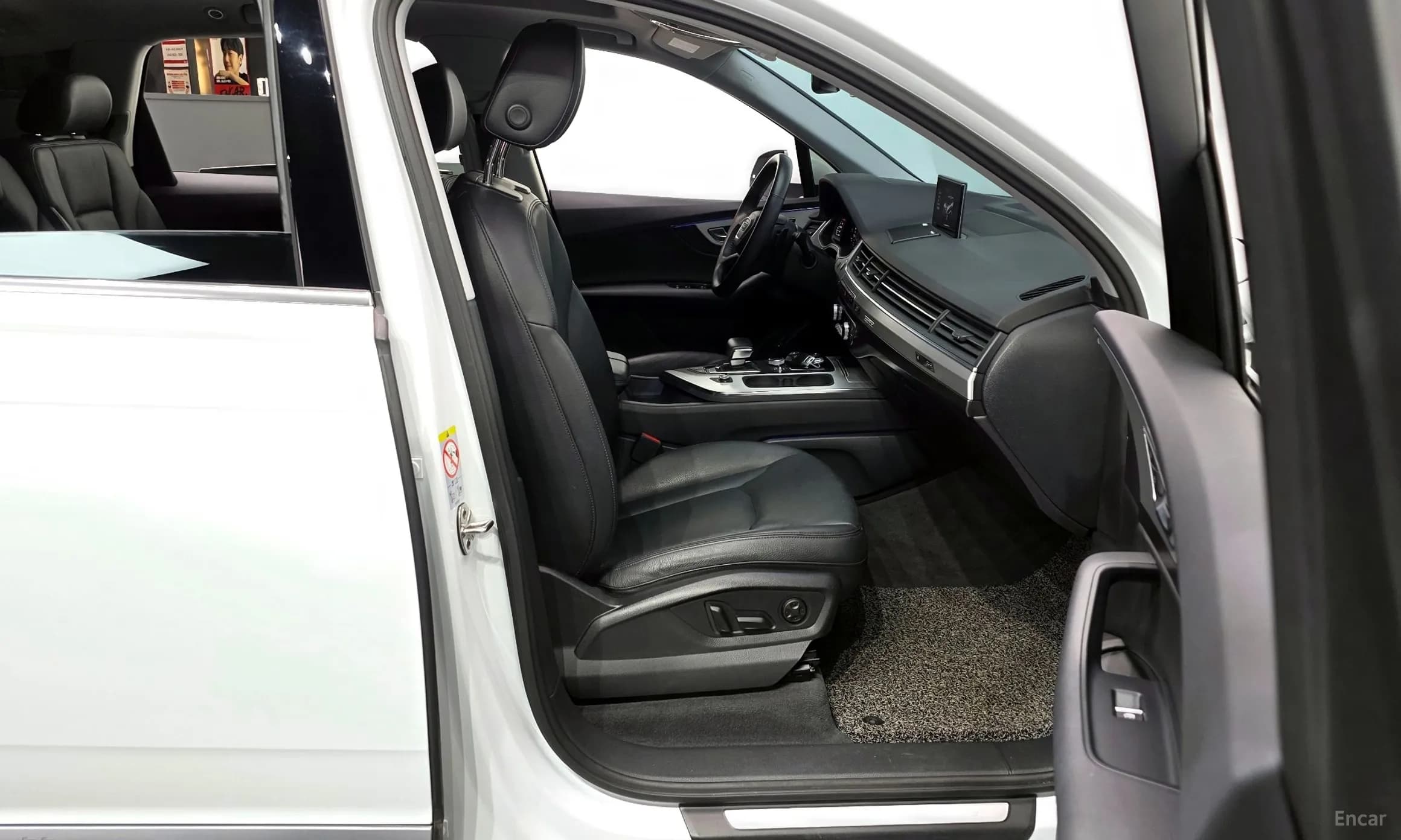Q7 (4M)