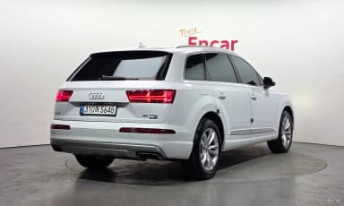Q7 (4M)