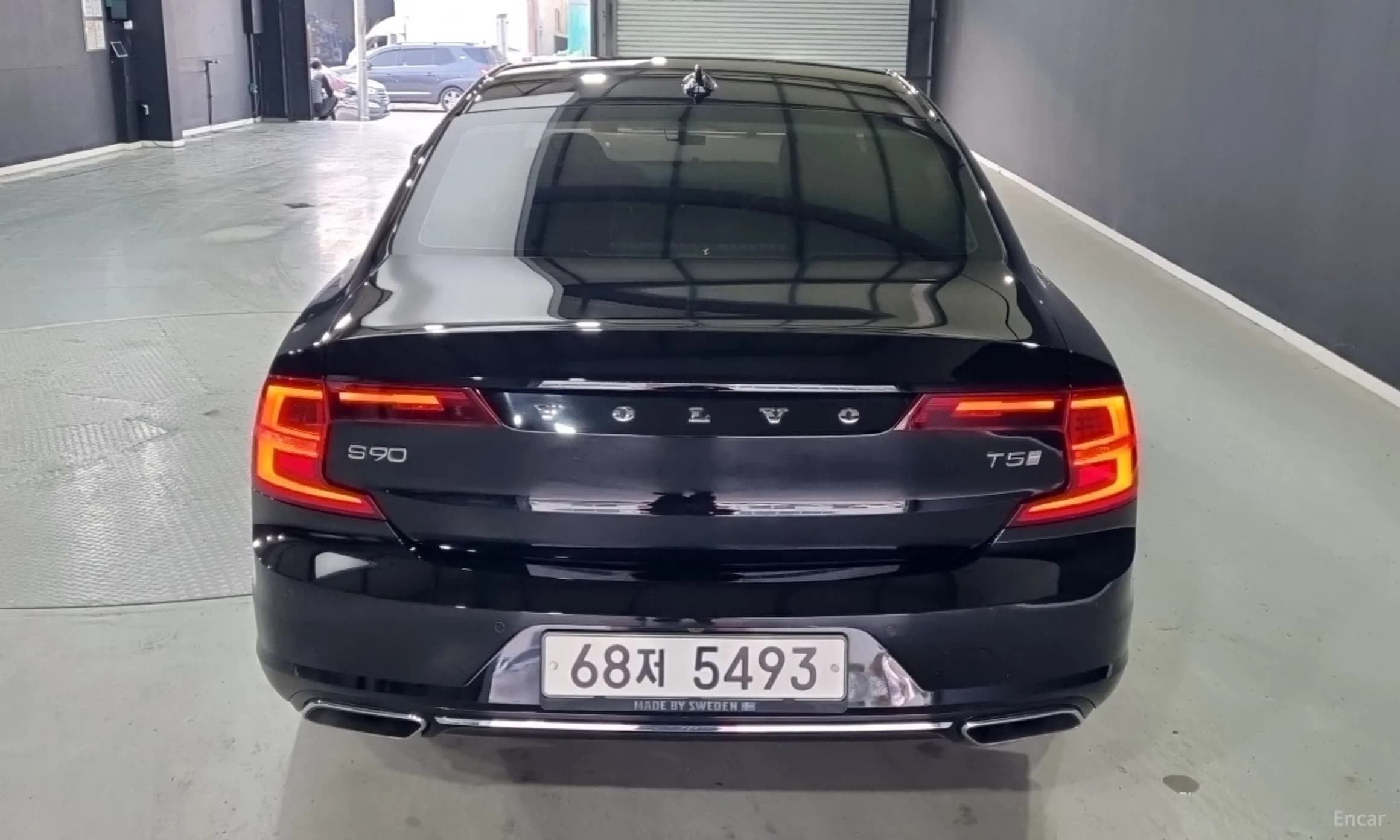 S90