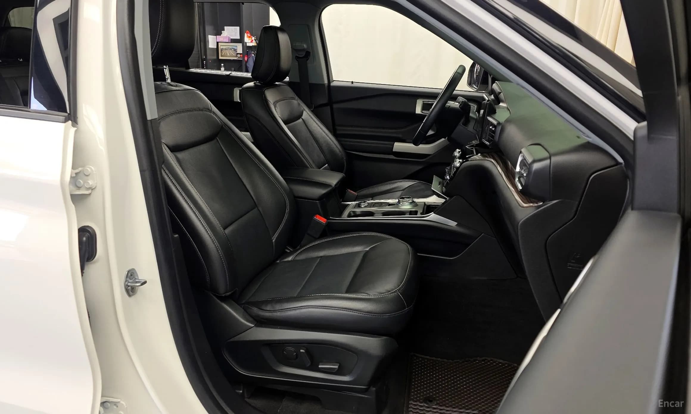 Explorer 6th Generation