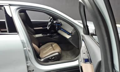 5 Series (G60)