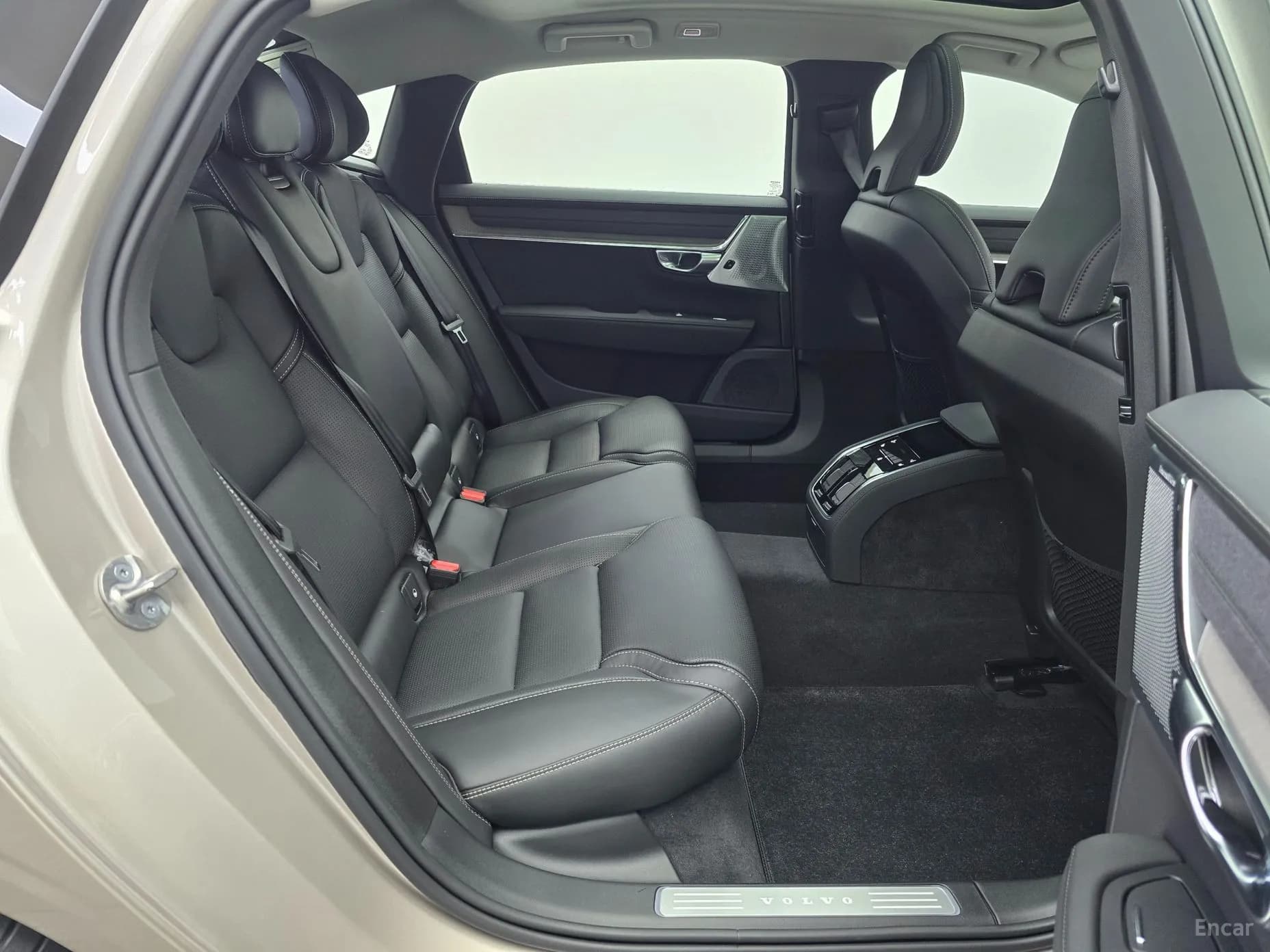 S90