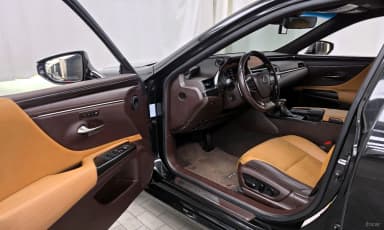 ES300h 7th Generation