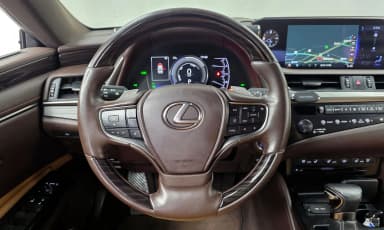 ES300h 7th Generation