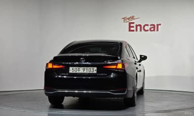 ES300h 7th Generation