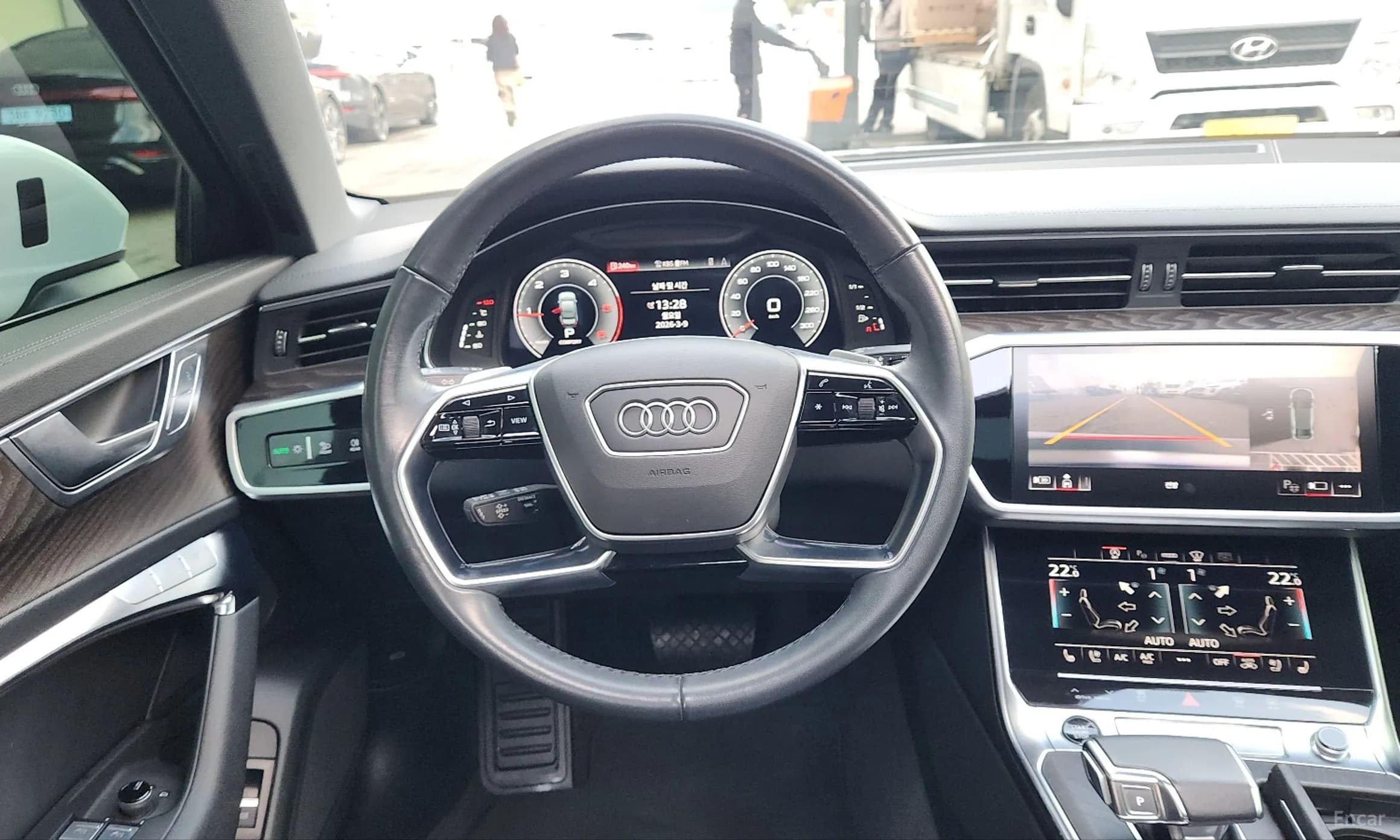 A6 (C8)