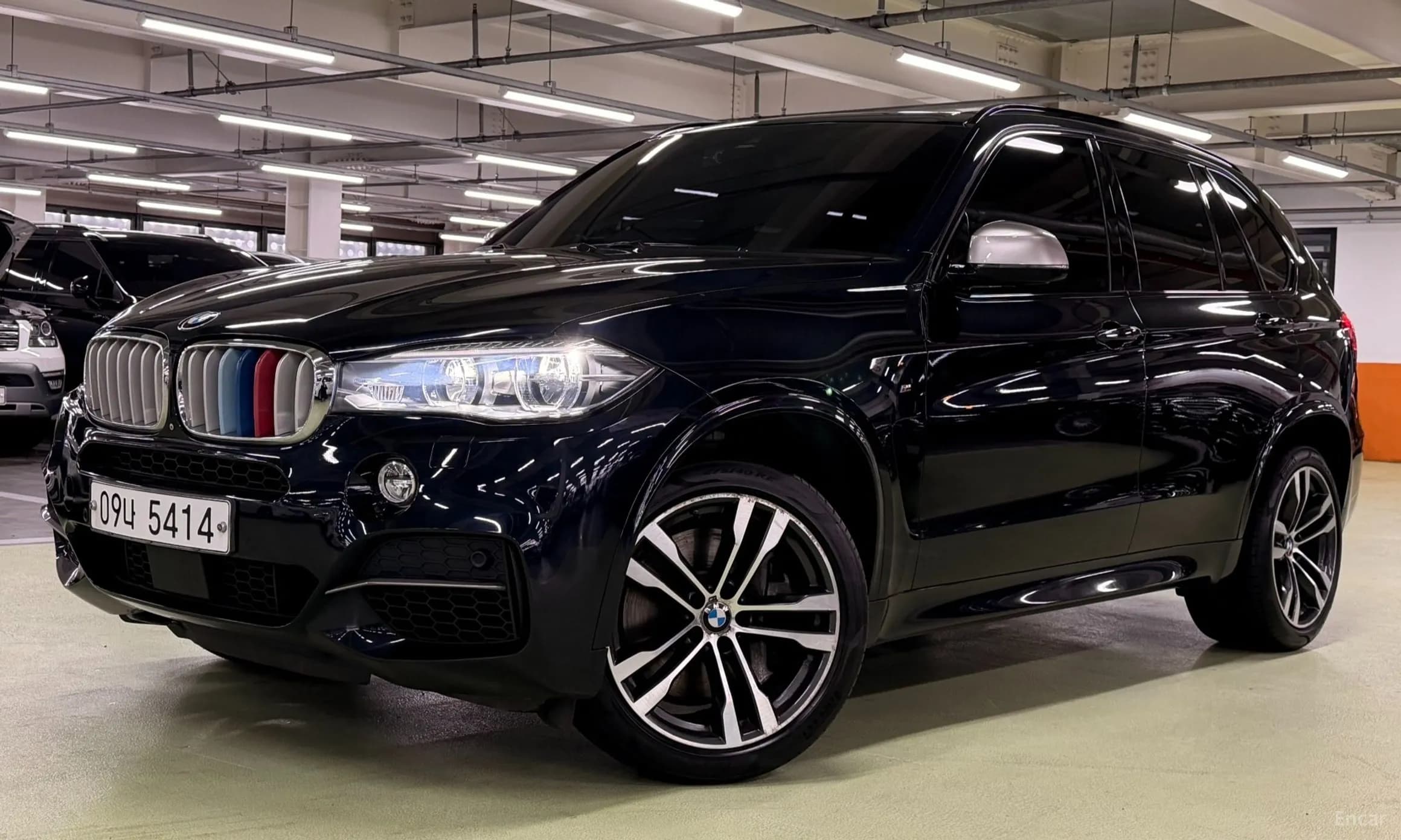 X5 (F15)