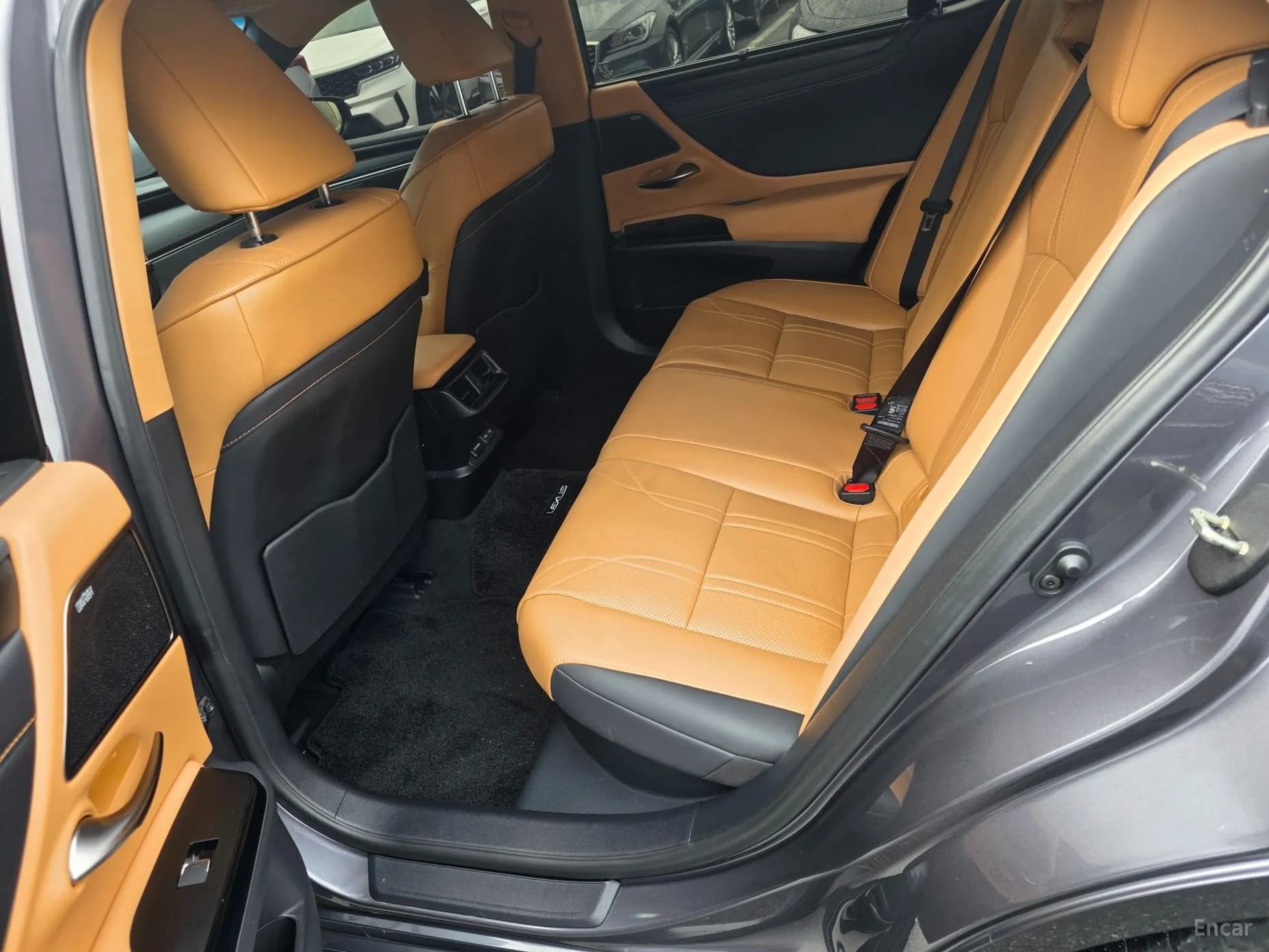 ES300h 7th Generation