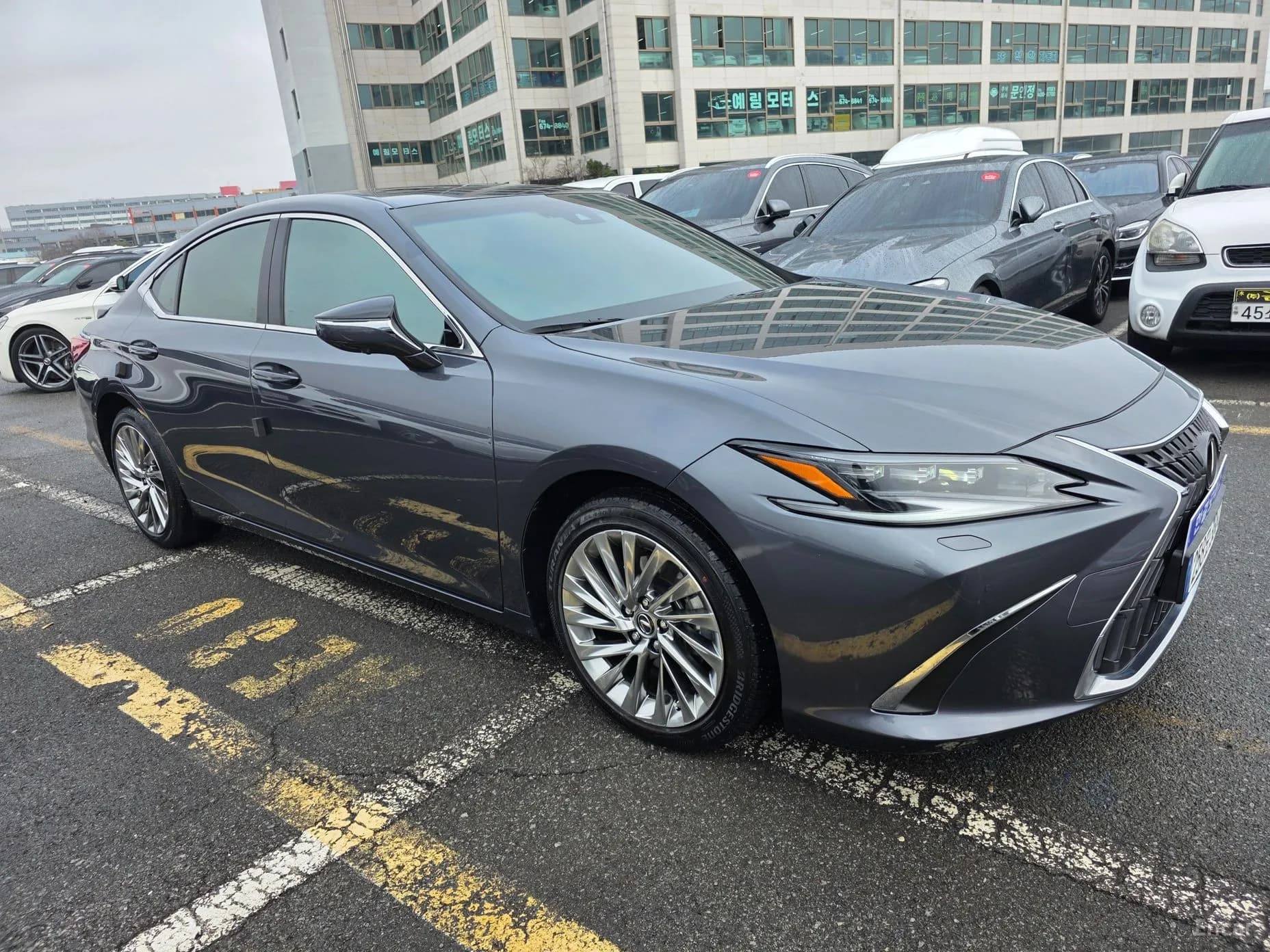 ES300h 7th Generation