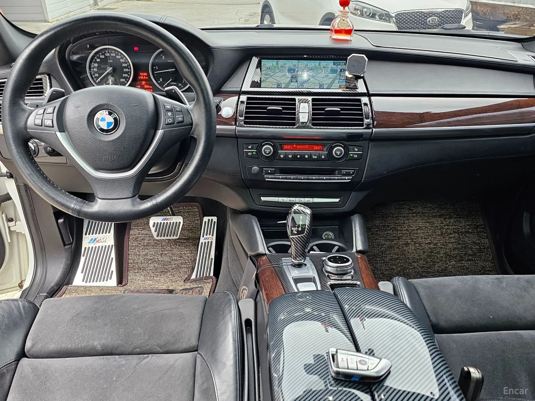 X6 (E71)