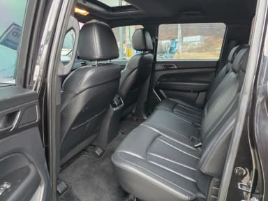 Rexton Sports Khan