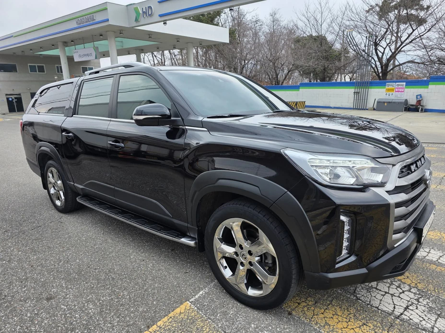 Rexton Sports Khan