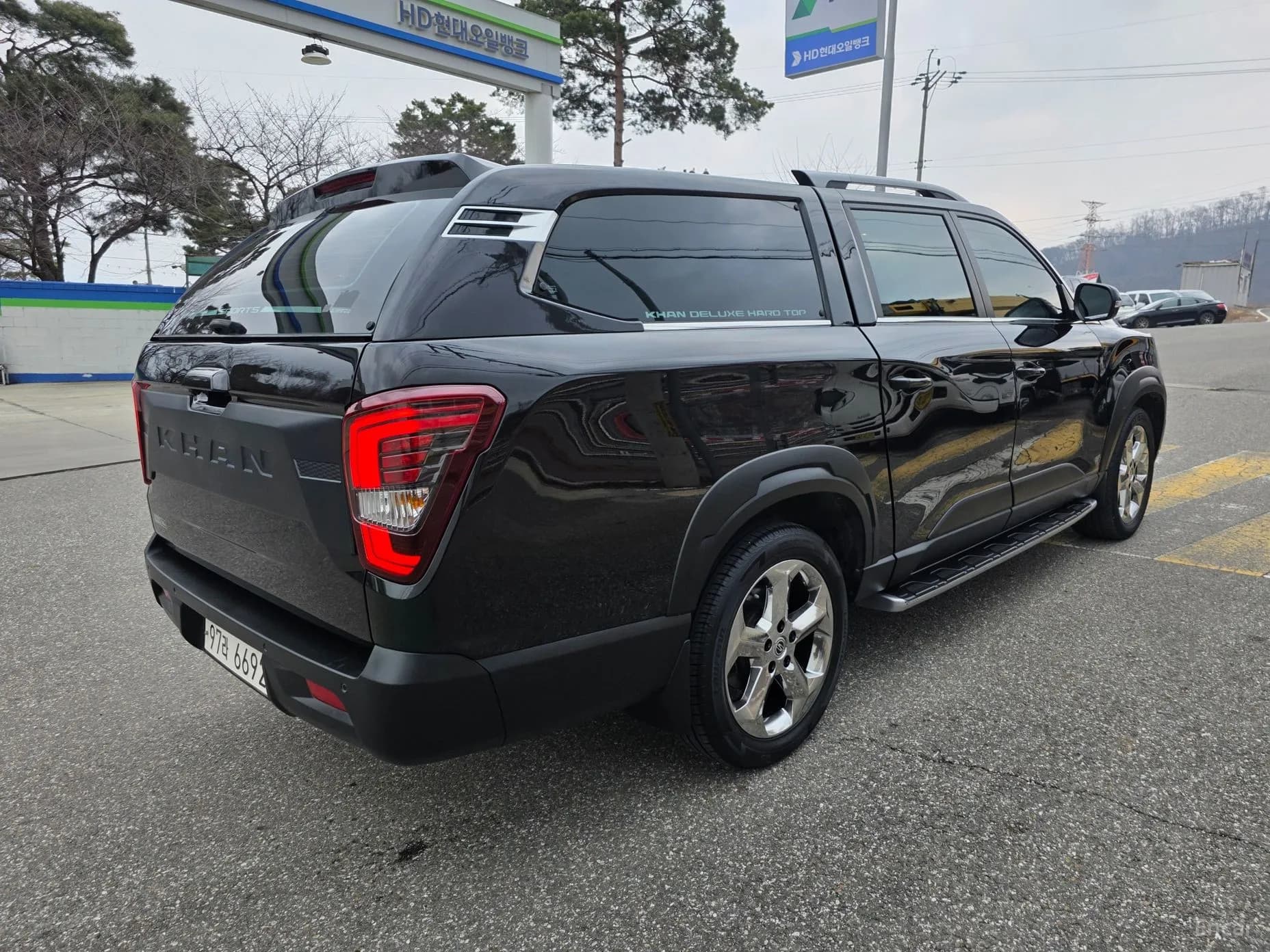 Rexton Sports Khan