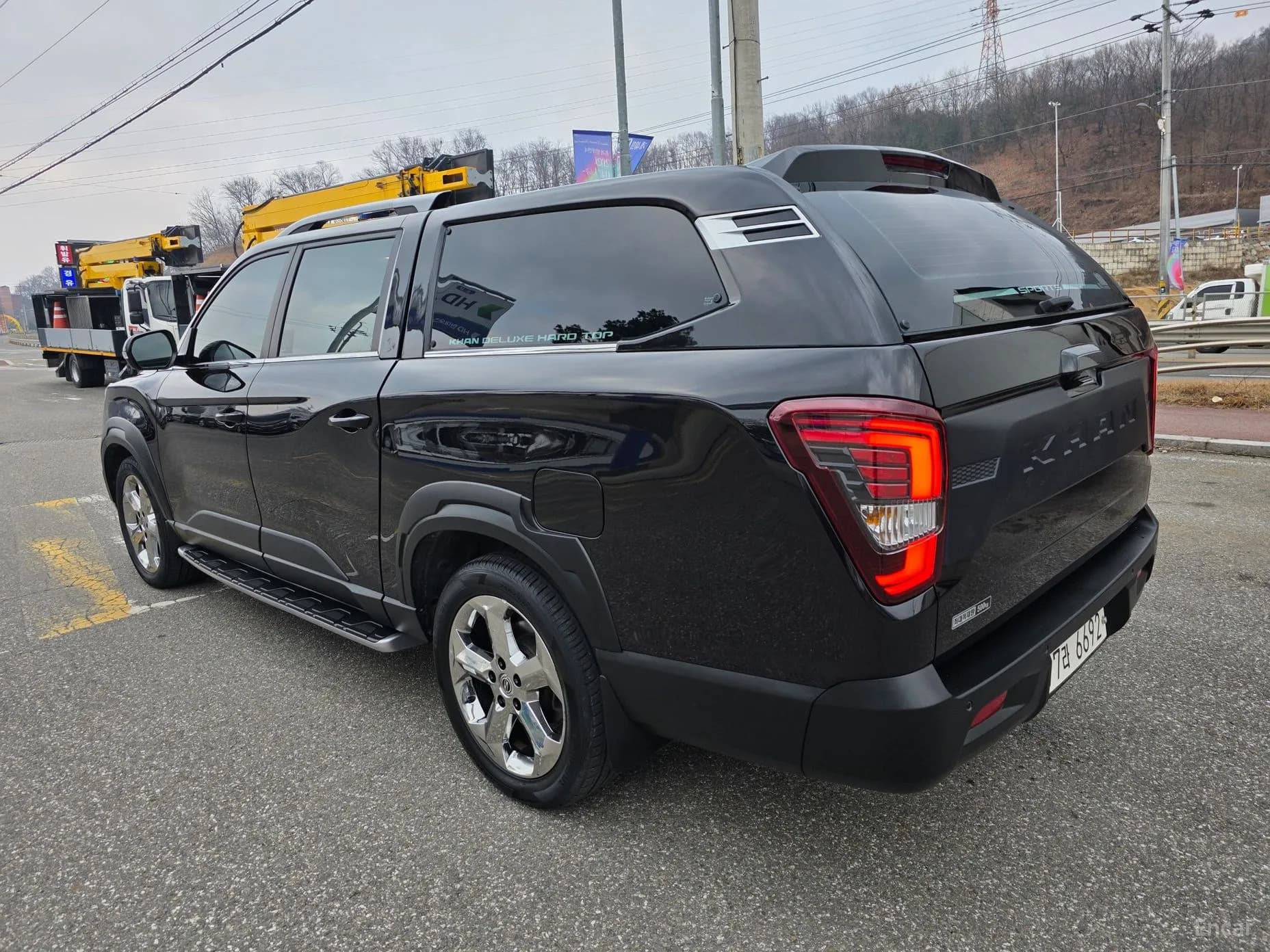 Rexton Sports Khan