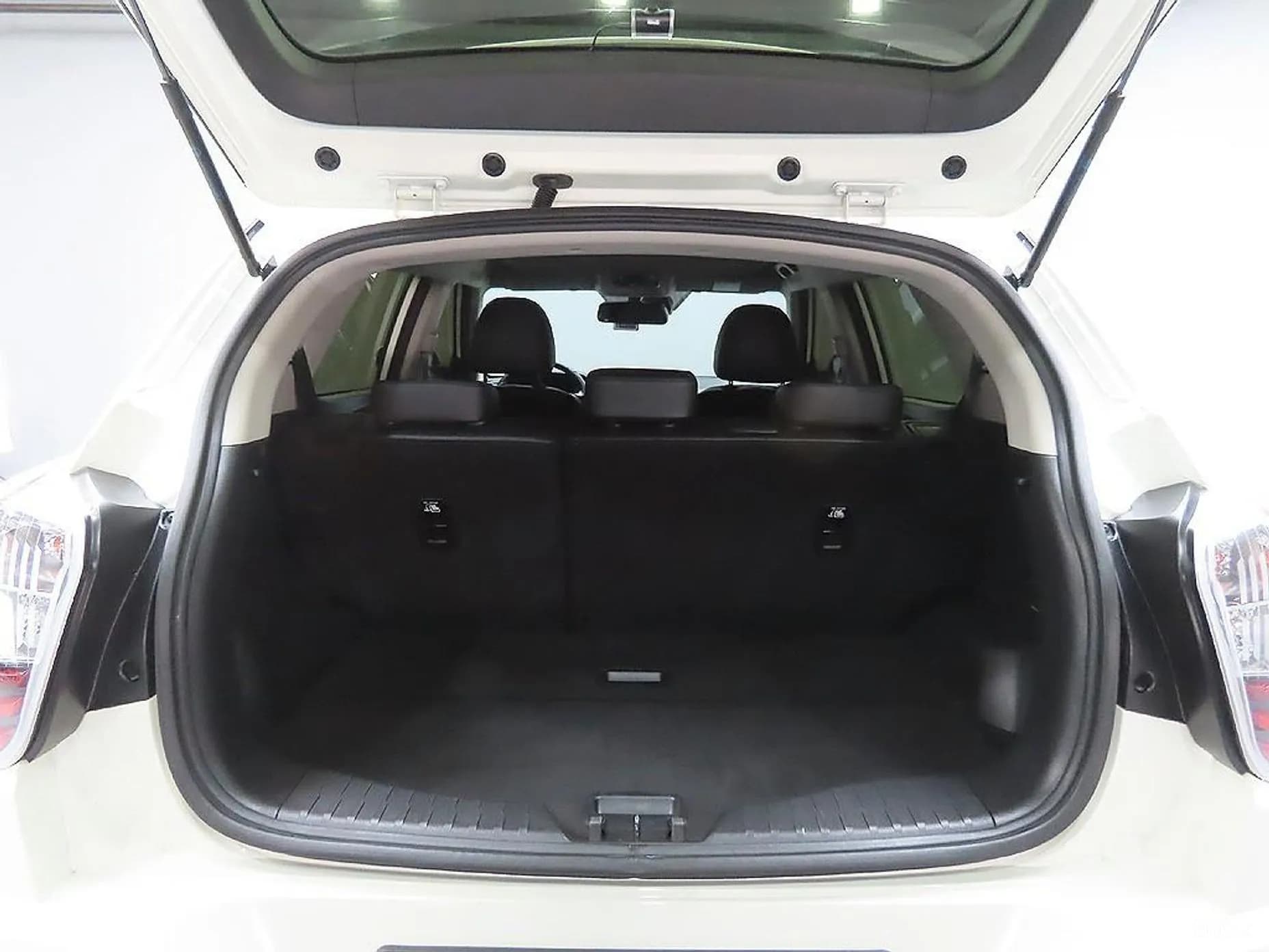 Berry New Tivoli