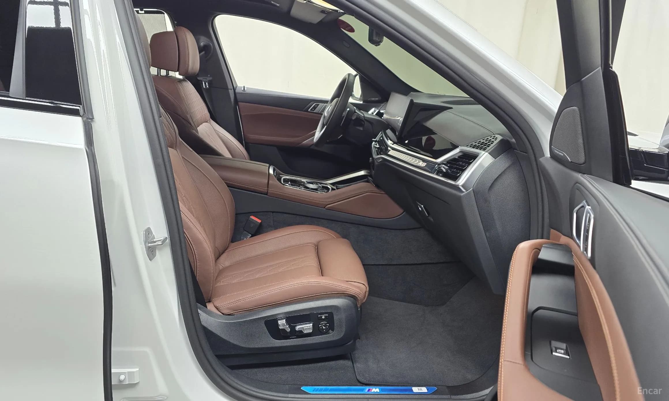 X6 (G06)