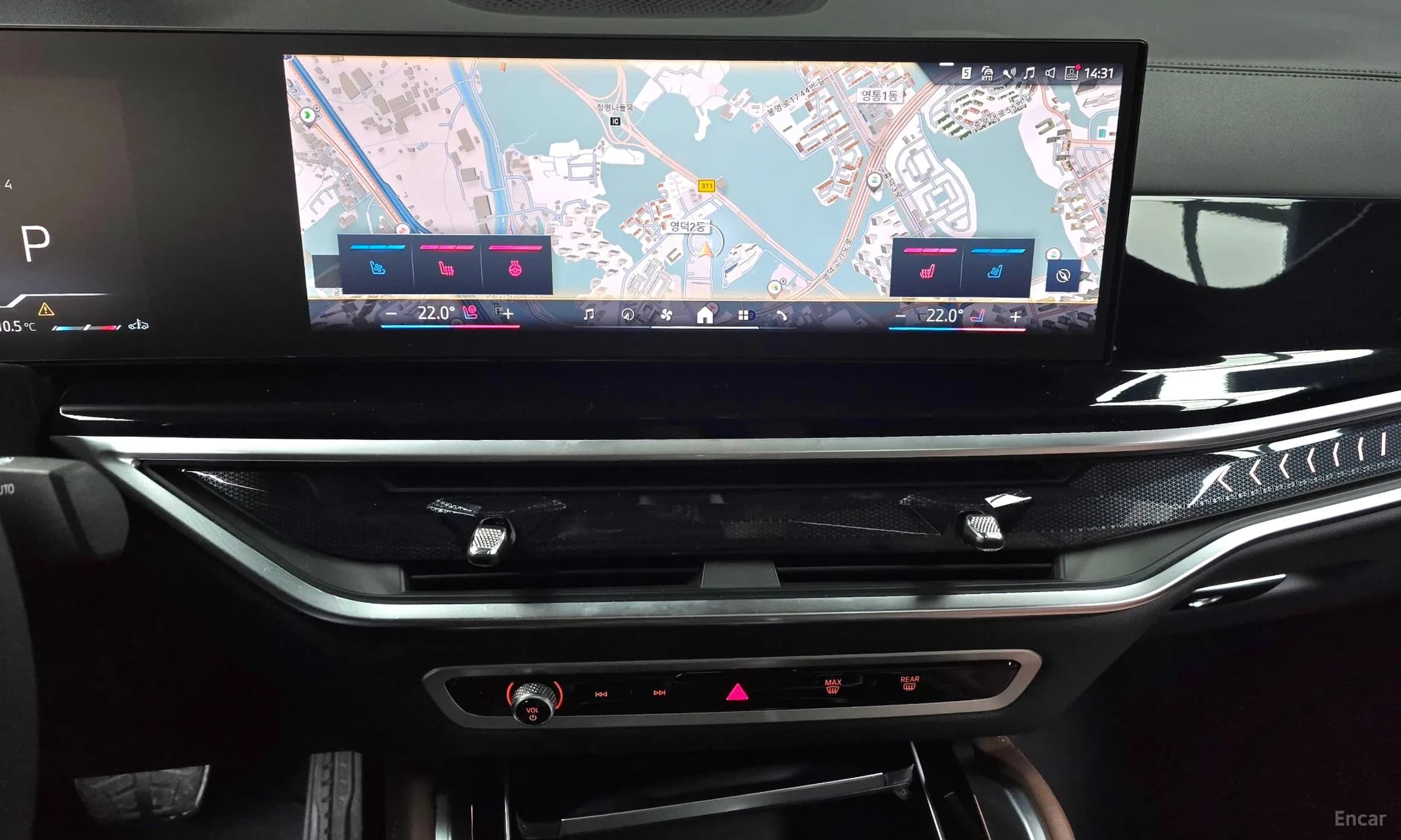 X6 (G06)