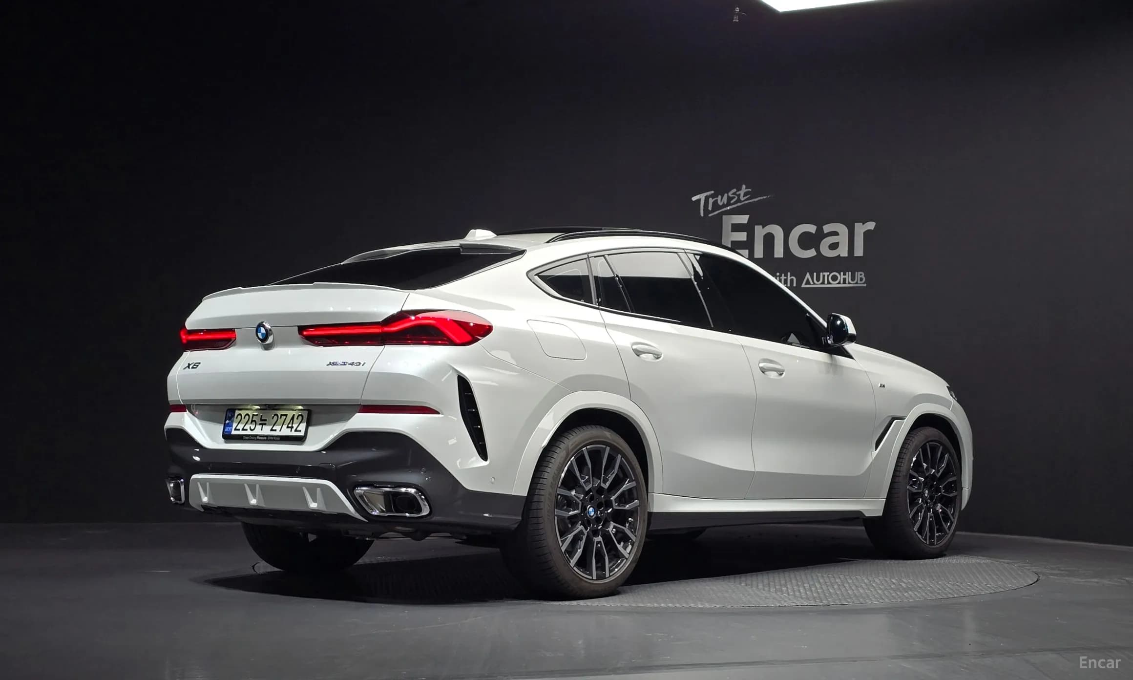 X6 (G06)