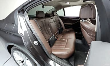 5 Series (G30)