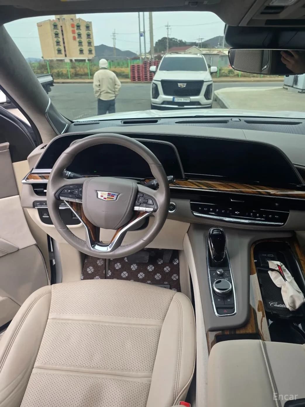 Escalade 5th Generation