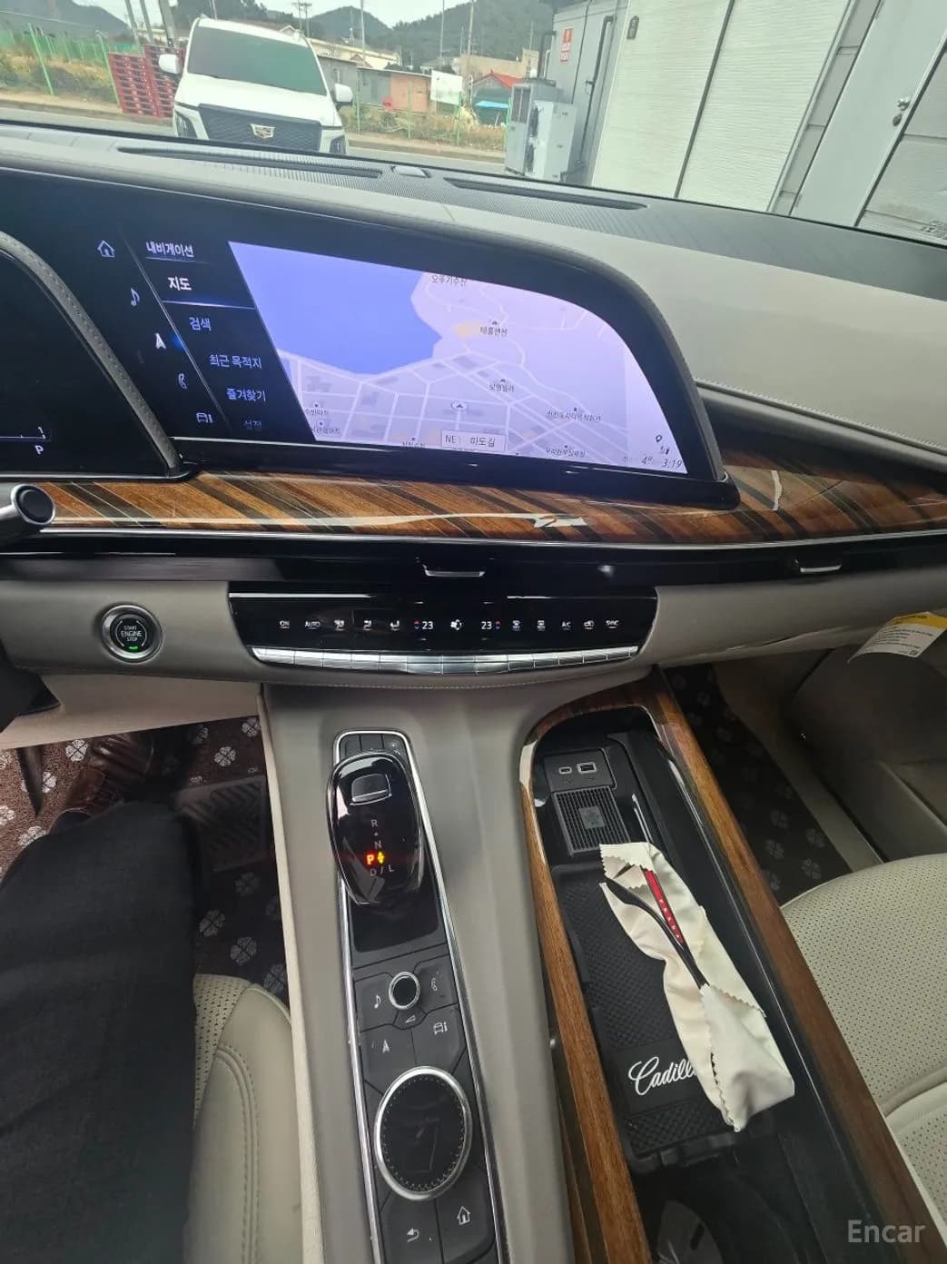 Escalade 5th Generation