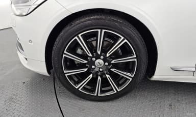 S90