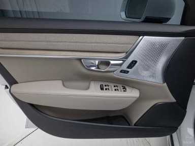 S90