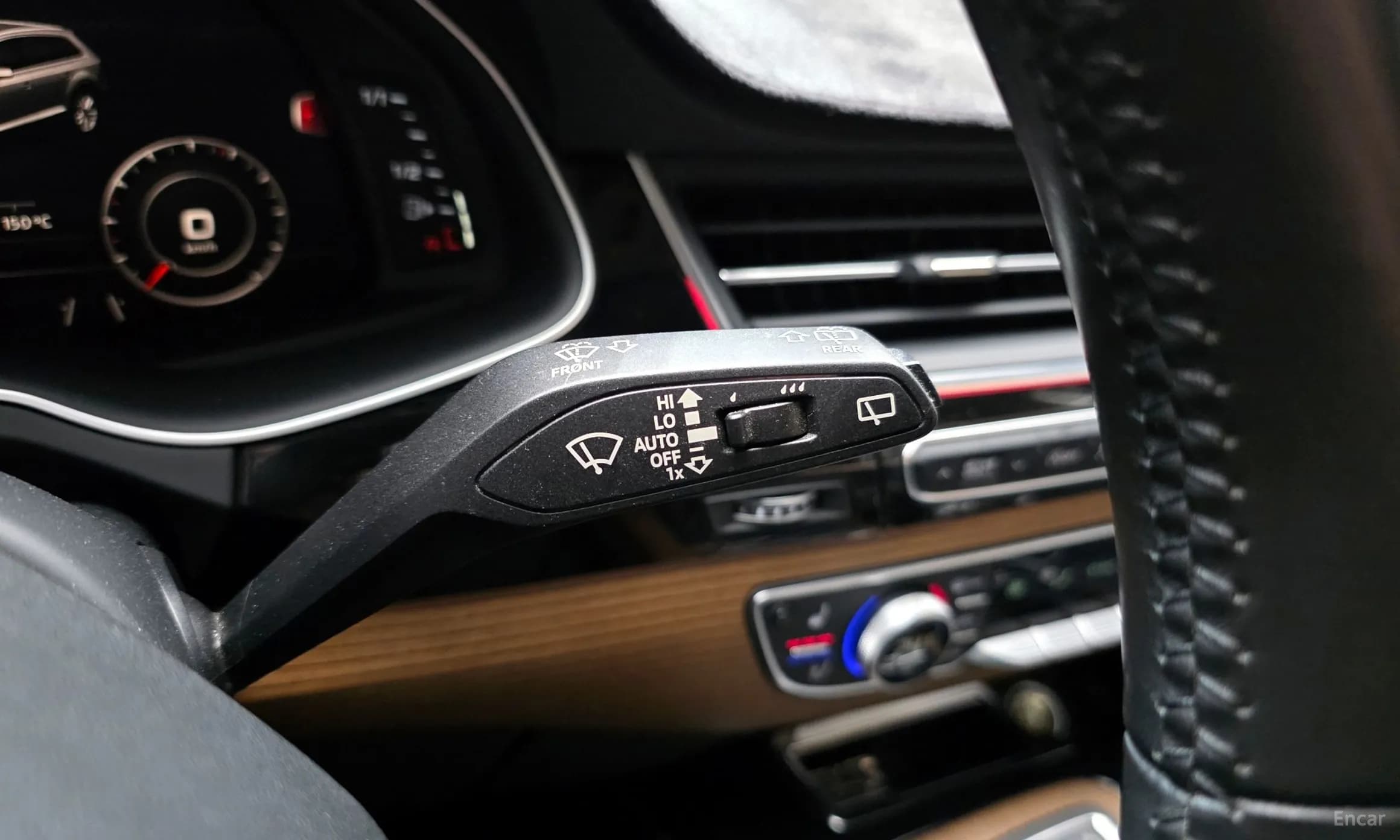Q7 (4M)