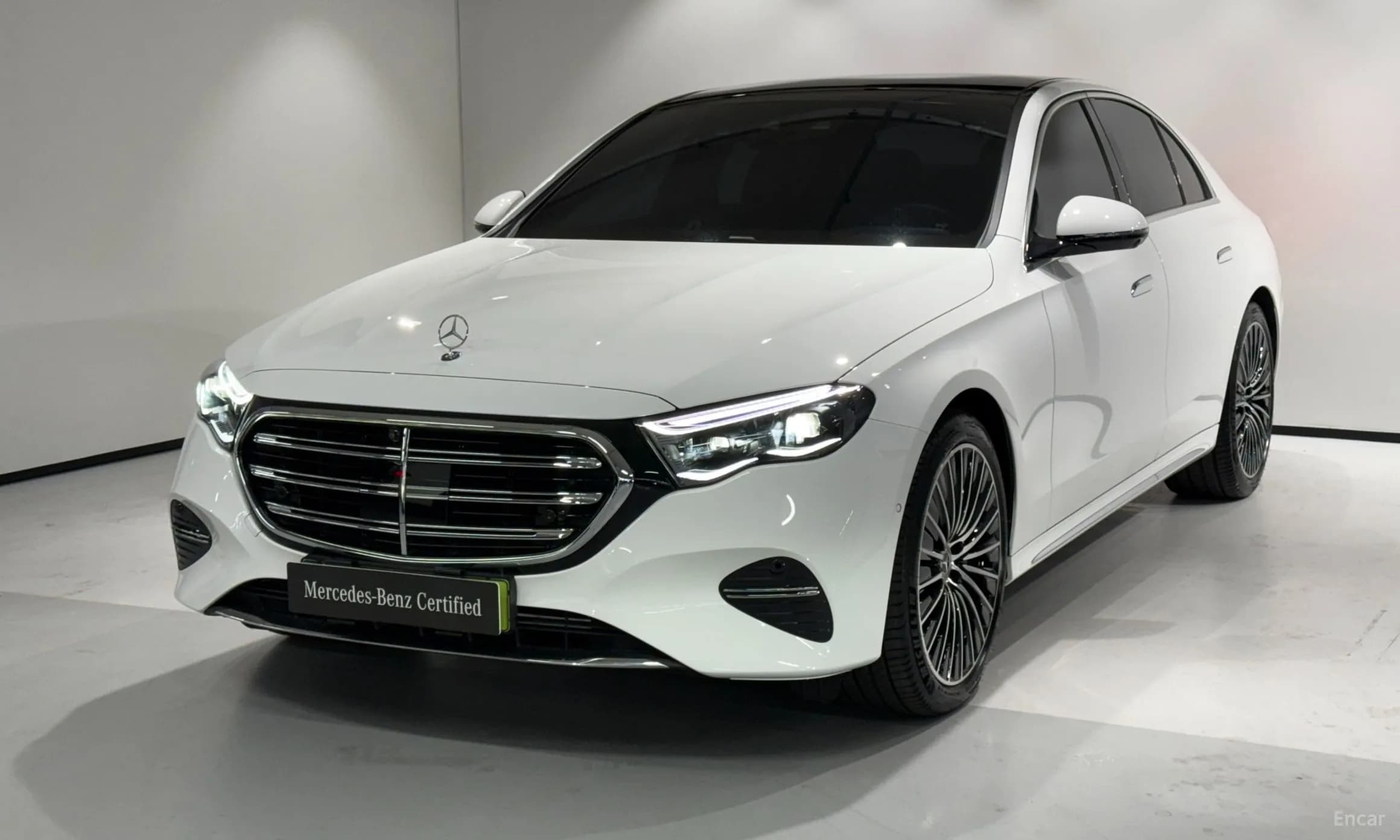 E-Class W214