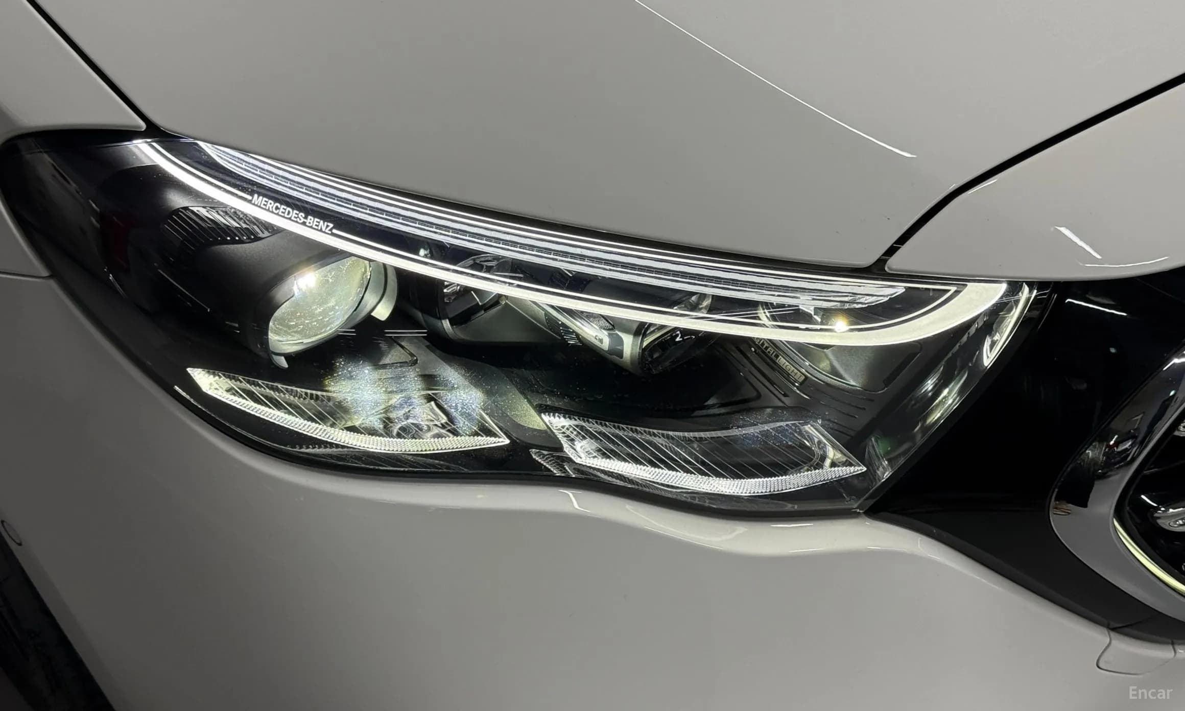 E-Class W214