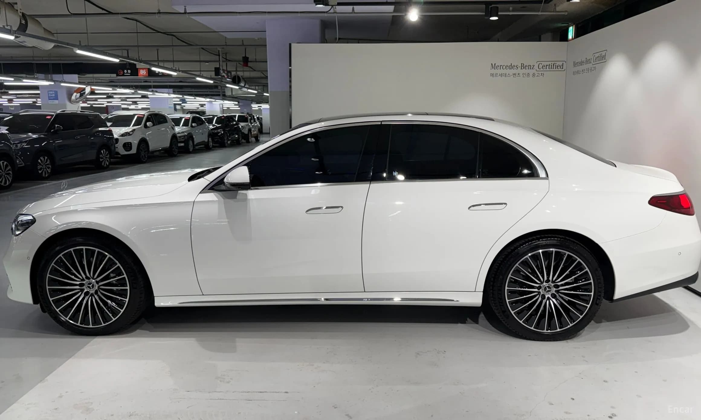 E-Class W214