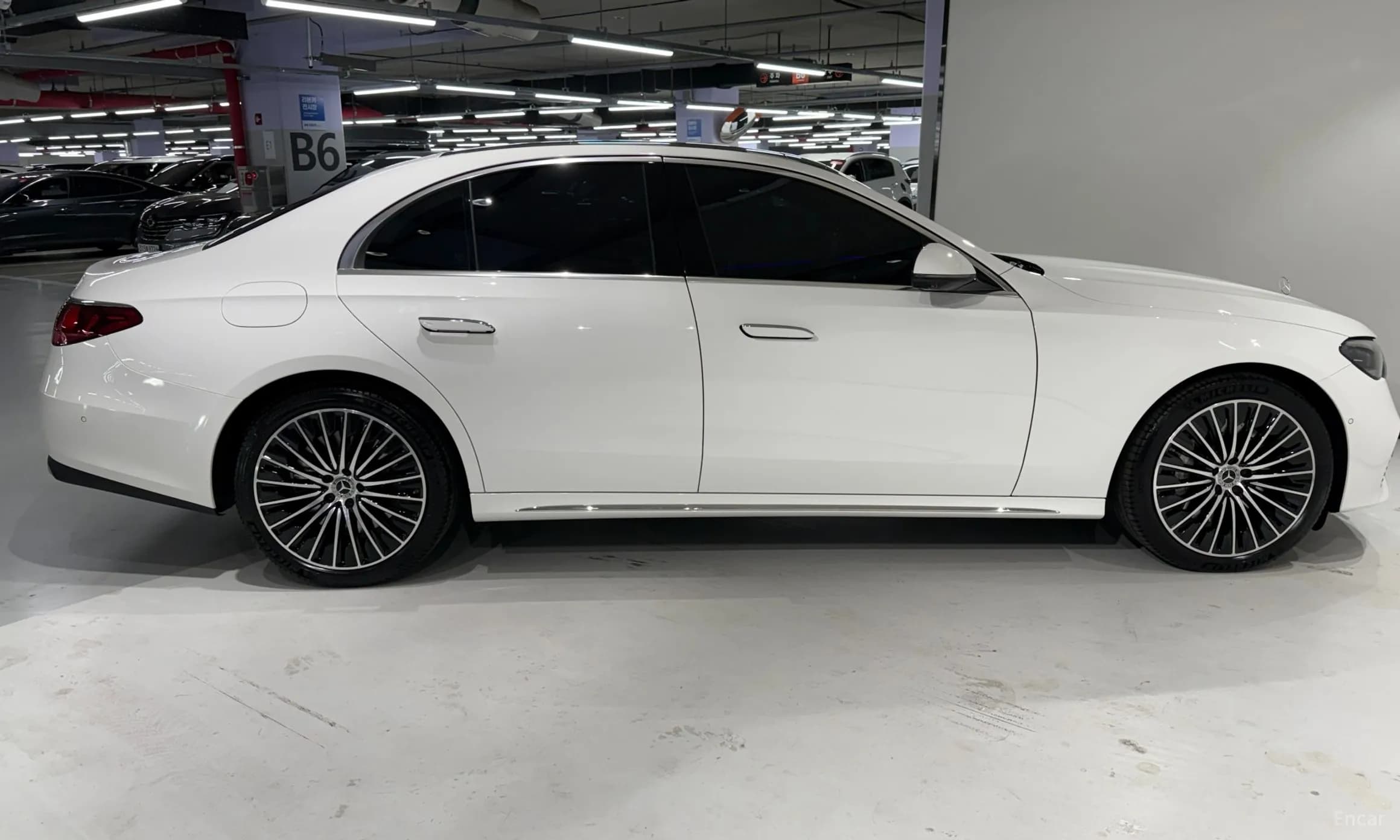 E-Class W214