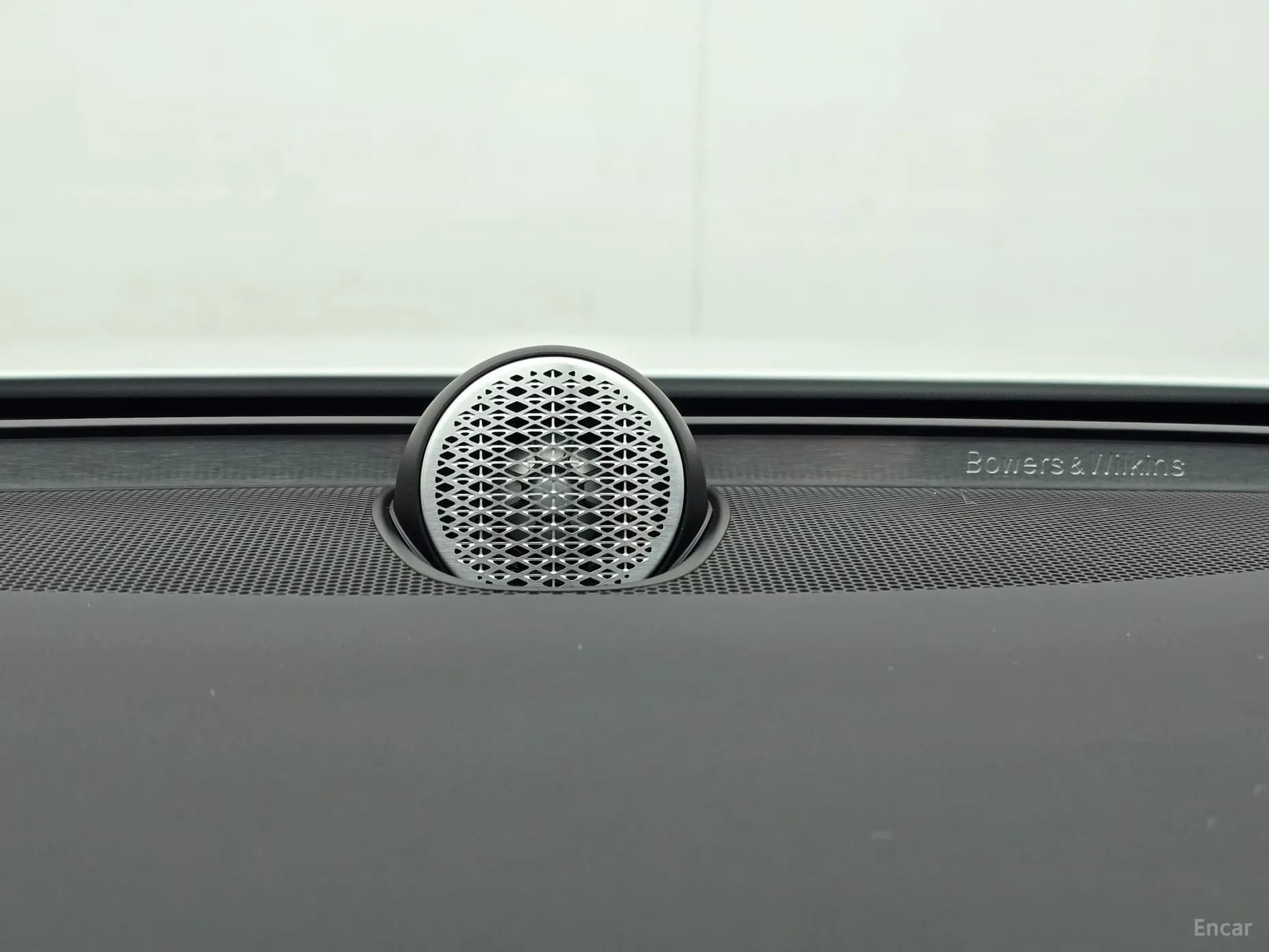S90