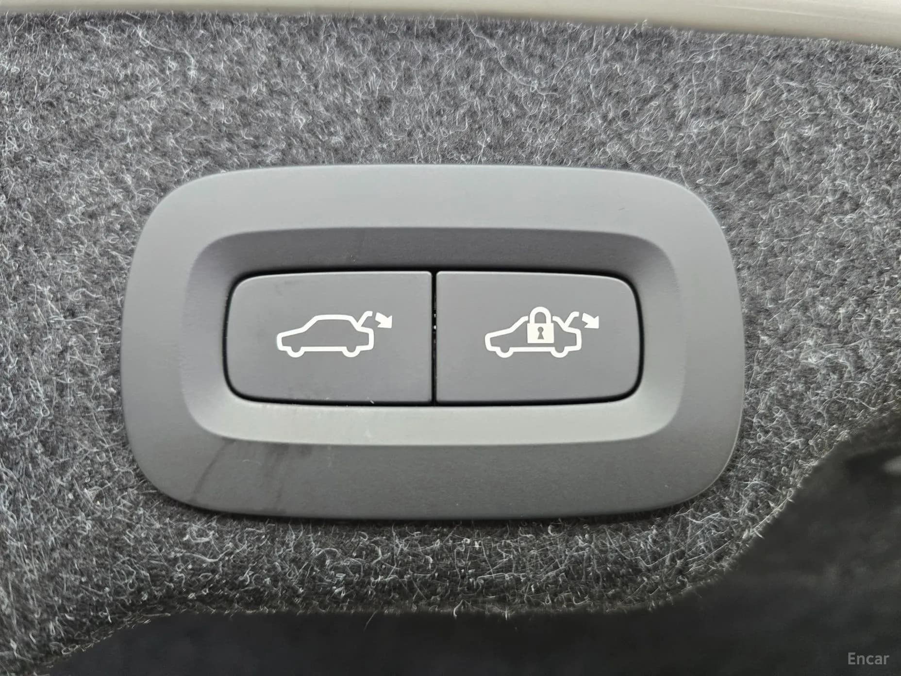 S90