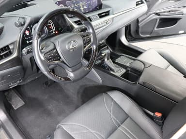 ES300h 7th Generation