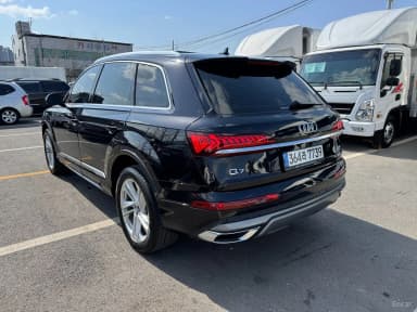Q7 (4M)